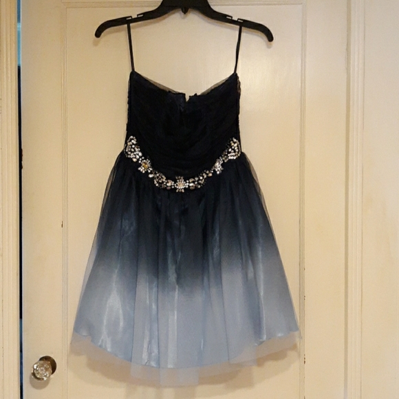 Strapless Homecoming/Prom Dress - Picture 1 of 2